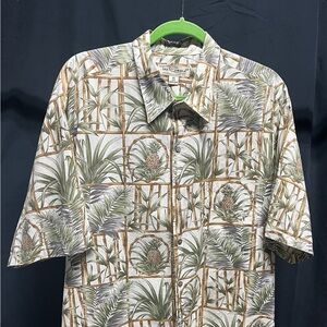 Tori Richard Tropical Hawaiian Shirt.
